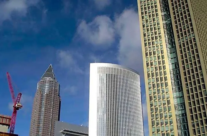 Skyline Frankfurt 4*