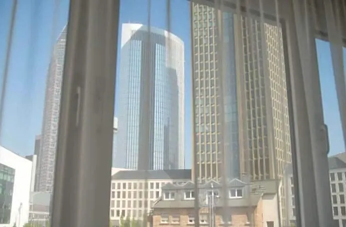 Skyline Frankfurt Hotel 4*